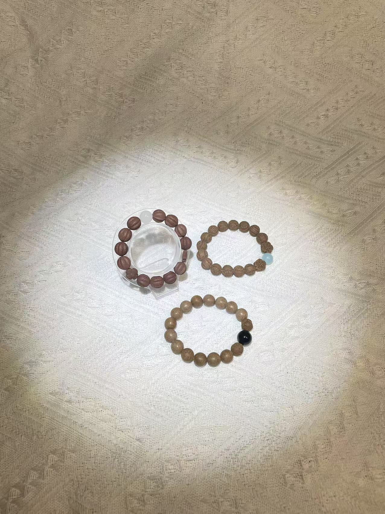 Custom handmade plant bracelet(please contact customer service after subscription)